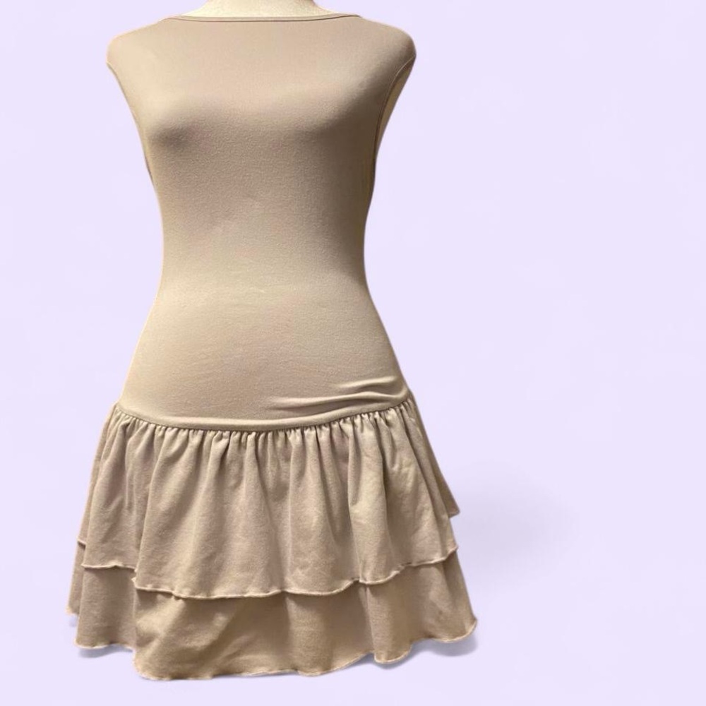 Chic gray/Cream Ruffle dress